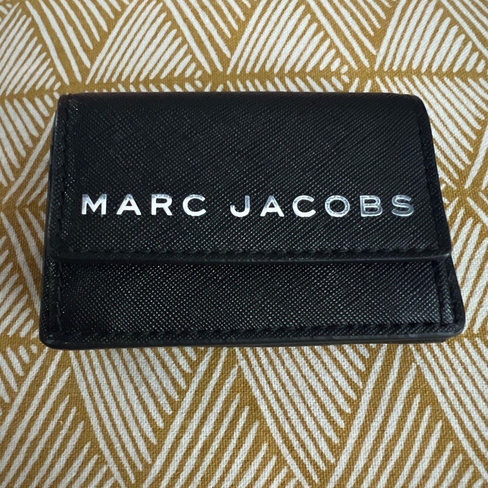 MARC JACOBS MINI TRIFOLD WALLET